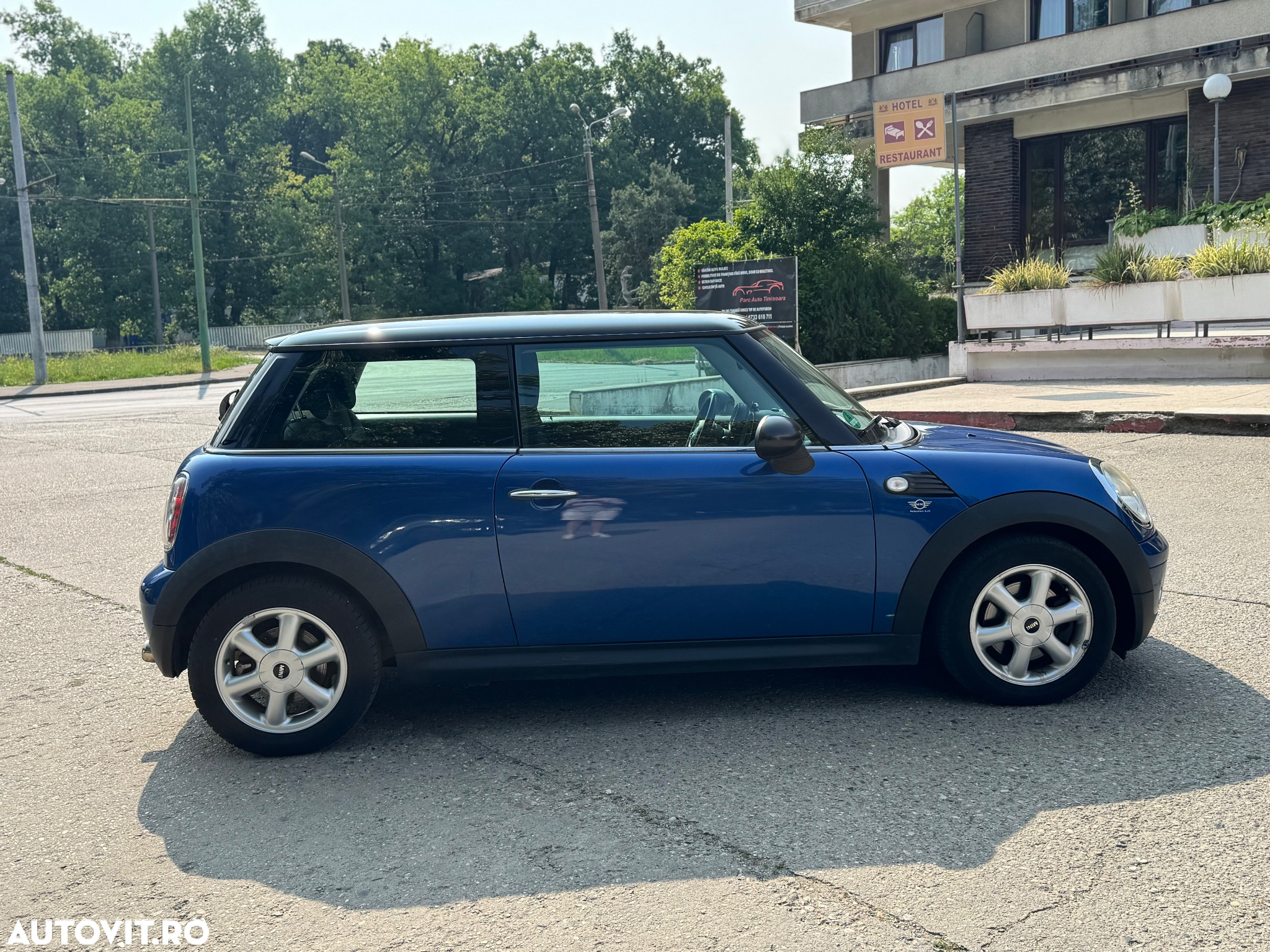 Mini Cooper 50 Mayfair - 6