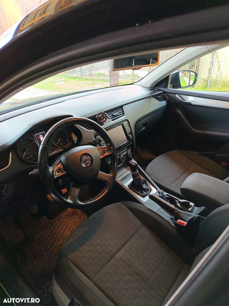 Skoda Octavia 1.6 TDI GREENLINE - 10