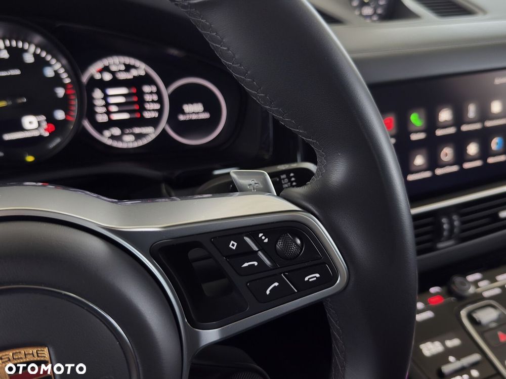 Porsche Cayenne - 24