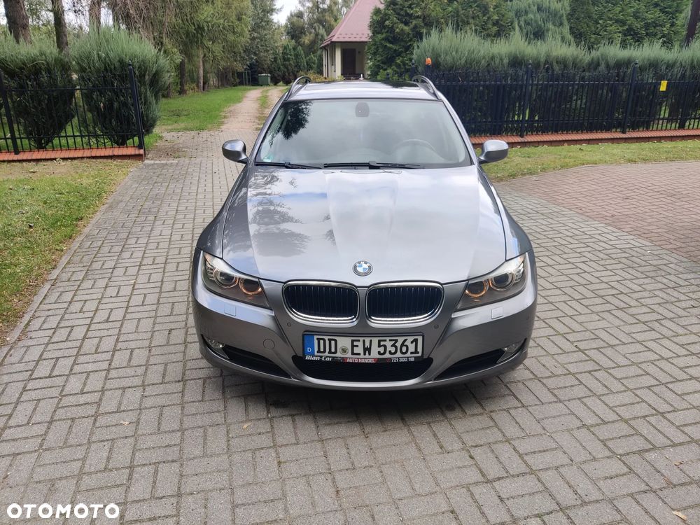 BMW Seria 3 318i Touring Edition Exclusive - 2