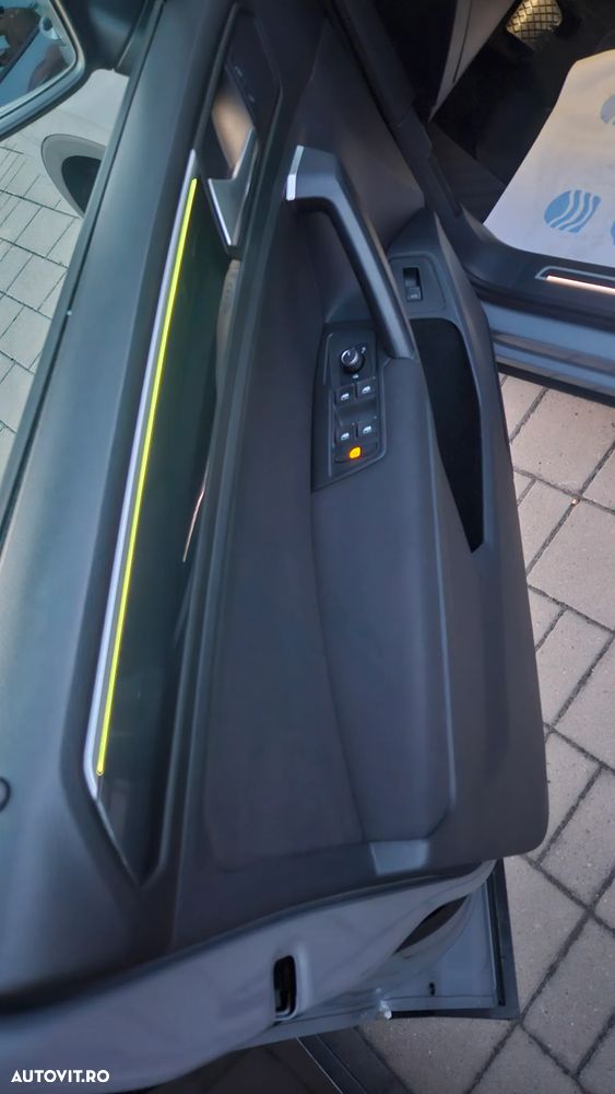 Volkswagen Tiguan - 19