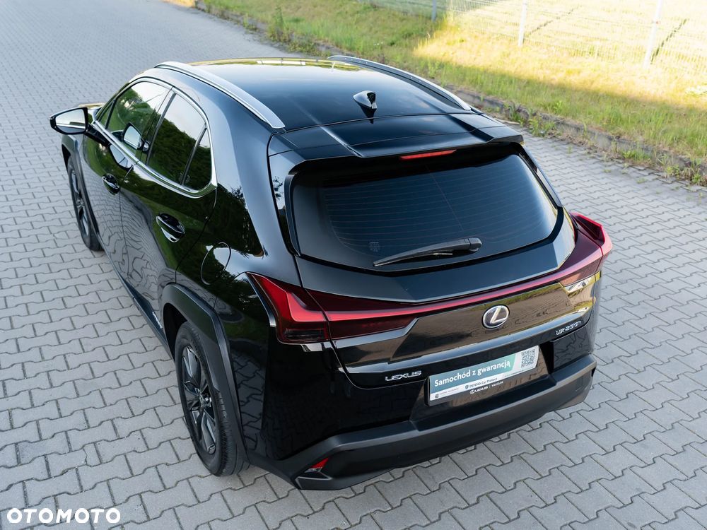 Lexus UX ver-250h - 12