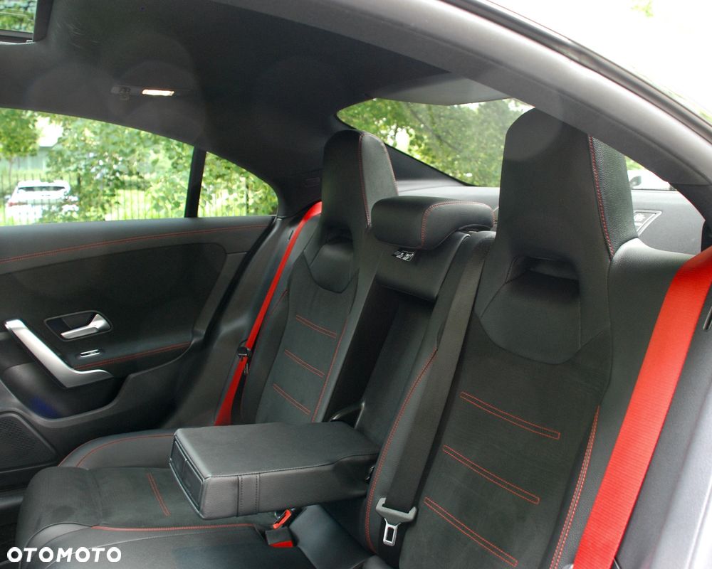 Mercedes-Benz CLA AMG 45 S 4-Matic+ 8G-DCT - 33