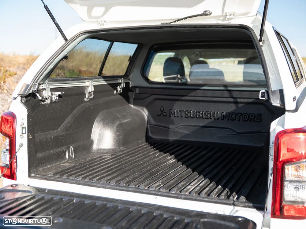 Mitsubishi L200 2.3 DI-D Space Cab Invite 4WD - 12