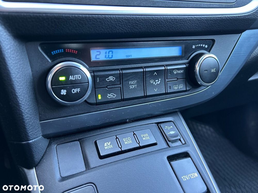 Toyota Auris - 16