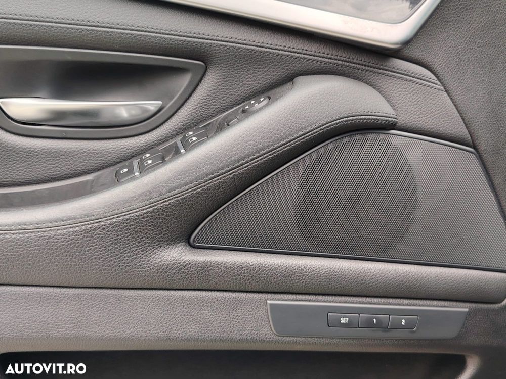 BMW Seria 5 520d Aut. - 23