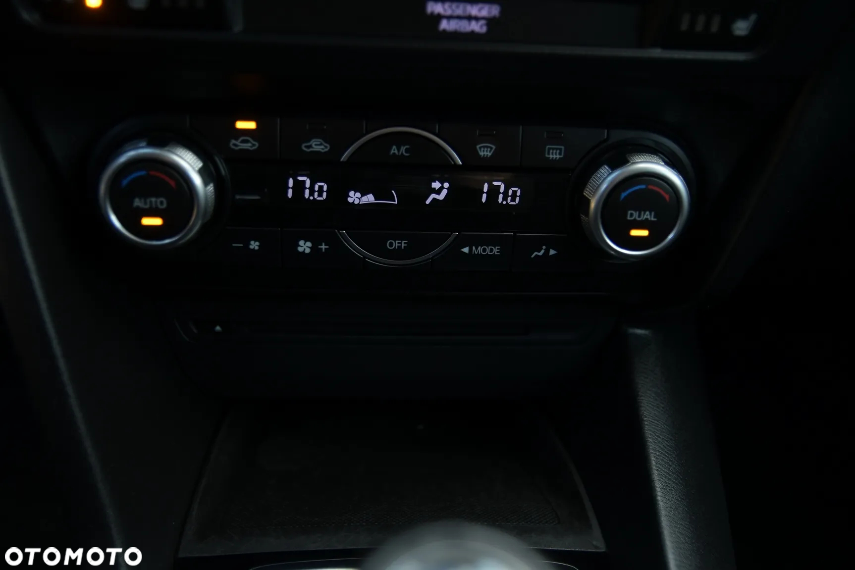Mazda 3 SKYACTIV-G 120 Urban Limited - 31