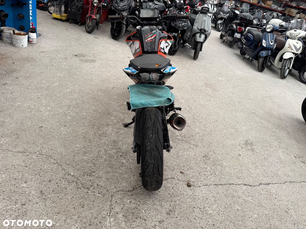 KTM Duke 390 - 6