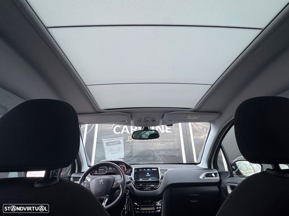 Peugeot 2008 PureTech 110 GPF Stop&Start EAT6 Allure - 21