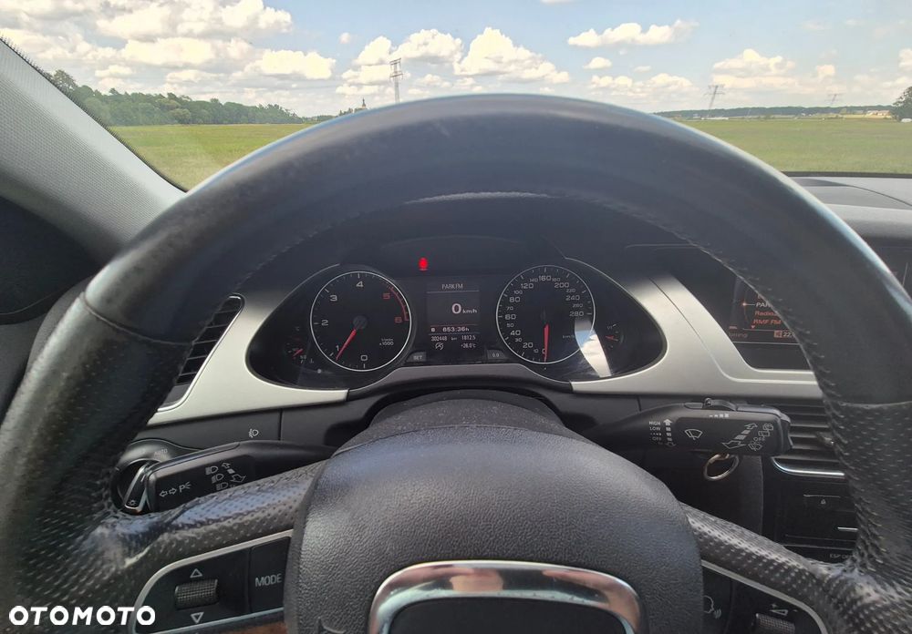 Audi A4 Avant 2.0 TDI - 8