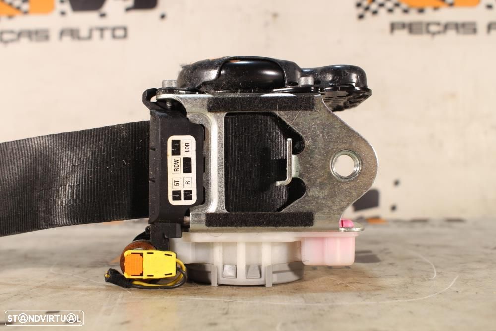 Cinto Frontal Direito Seat Leon (5F1)  5F4857706a / Direito / Passagei - 5