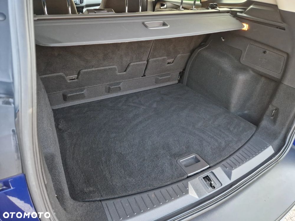 Ford Kuga 1.5 EcoBoost 2x4 Business Edition - 40