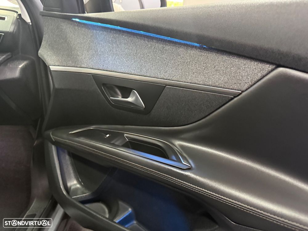 Peugeot 3008 PureTech 130 Stop & Start Allure - 22