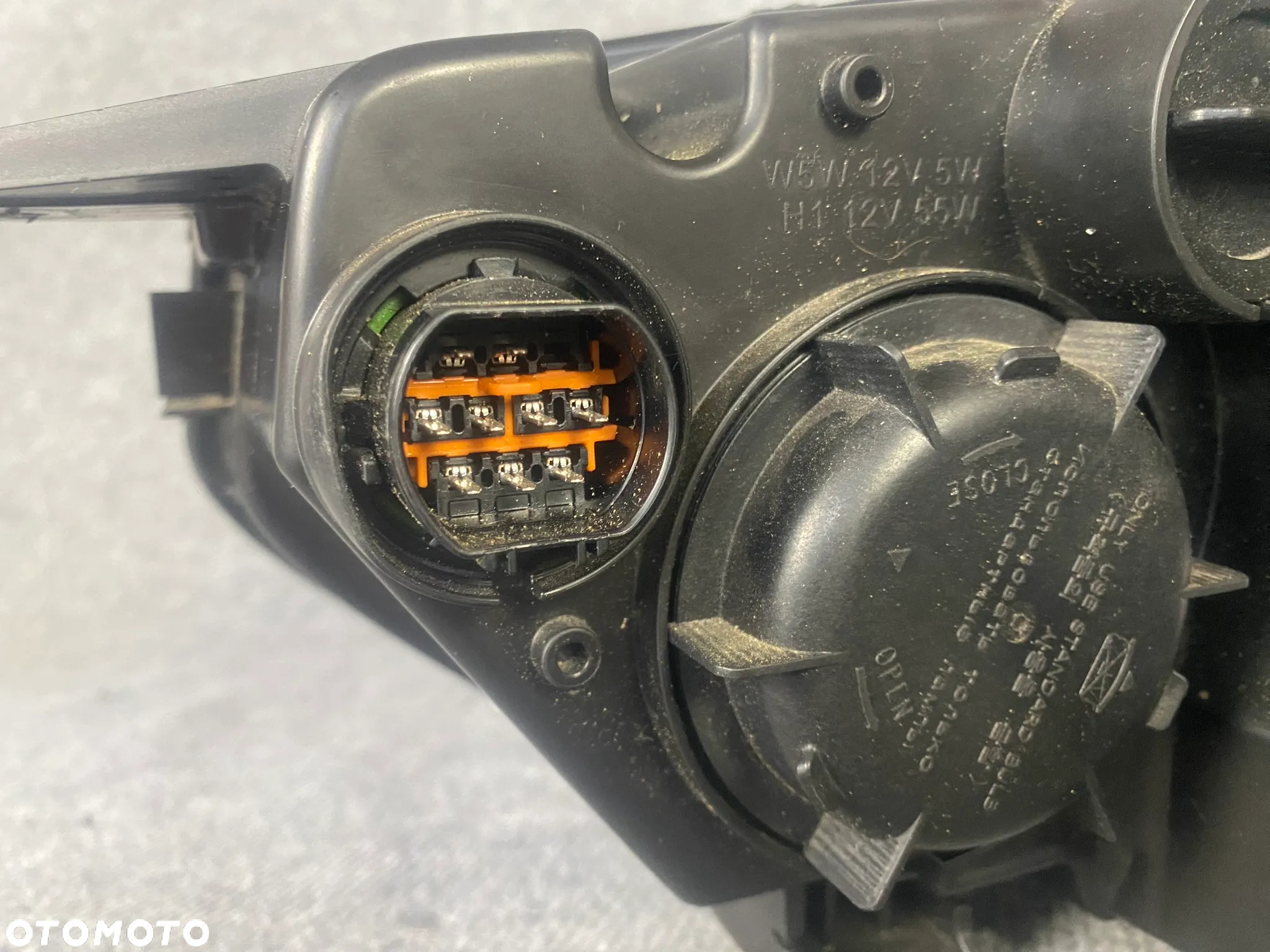 REFLEKTOR LAMPA PRZEDNIA PRAWA - SSANGYONG TIVOLI LIFT SOCZEWKA LED 2019- - 10