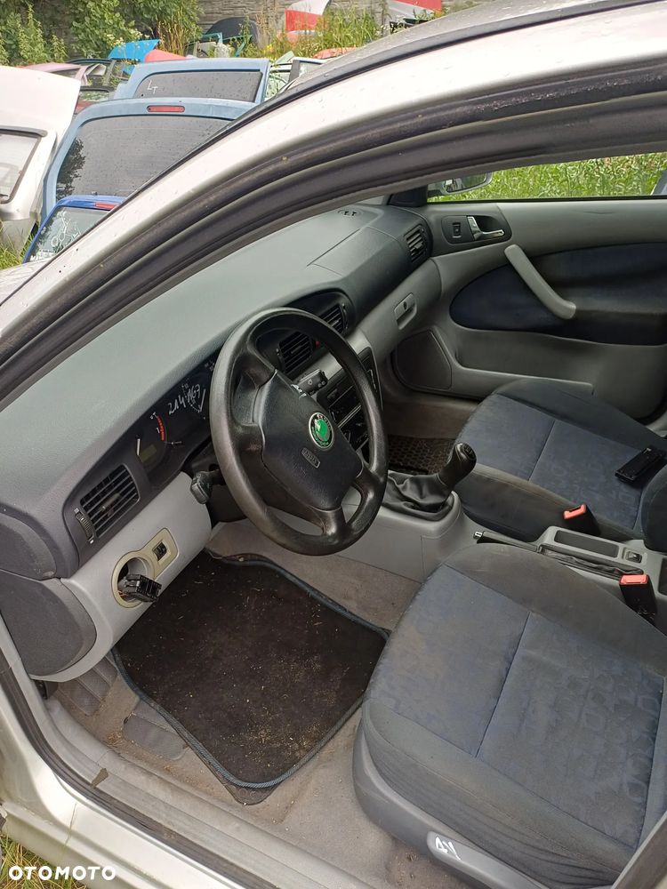 Fotel lewy kierowcy ładny Skoda Octavia I 2001 - 2