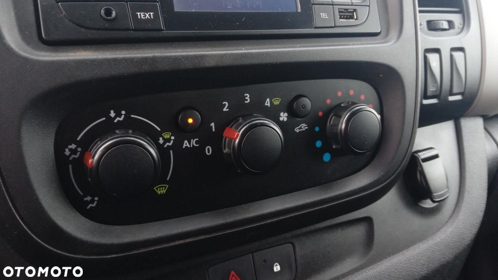 Renault Trafic - 20