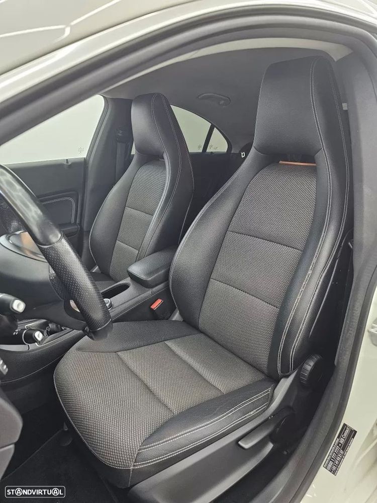 Mercedes-Benz CLA 180 d Urban - 42