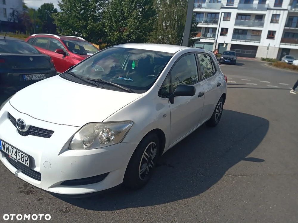 Toyota Auris - 1