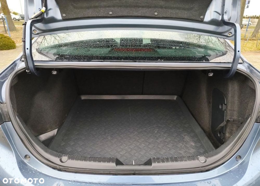 Mazda 3 2.0 Skypassion EU6 - 8