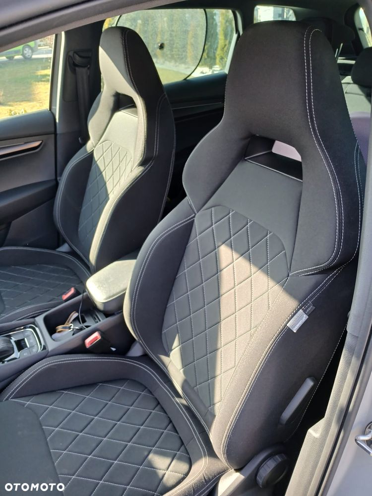 Skoda Karoq 1.5 TSI ACT 4x2 Sportline DSG - 4