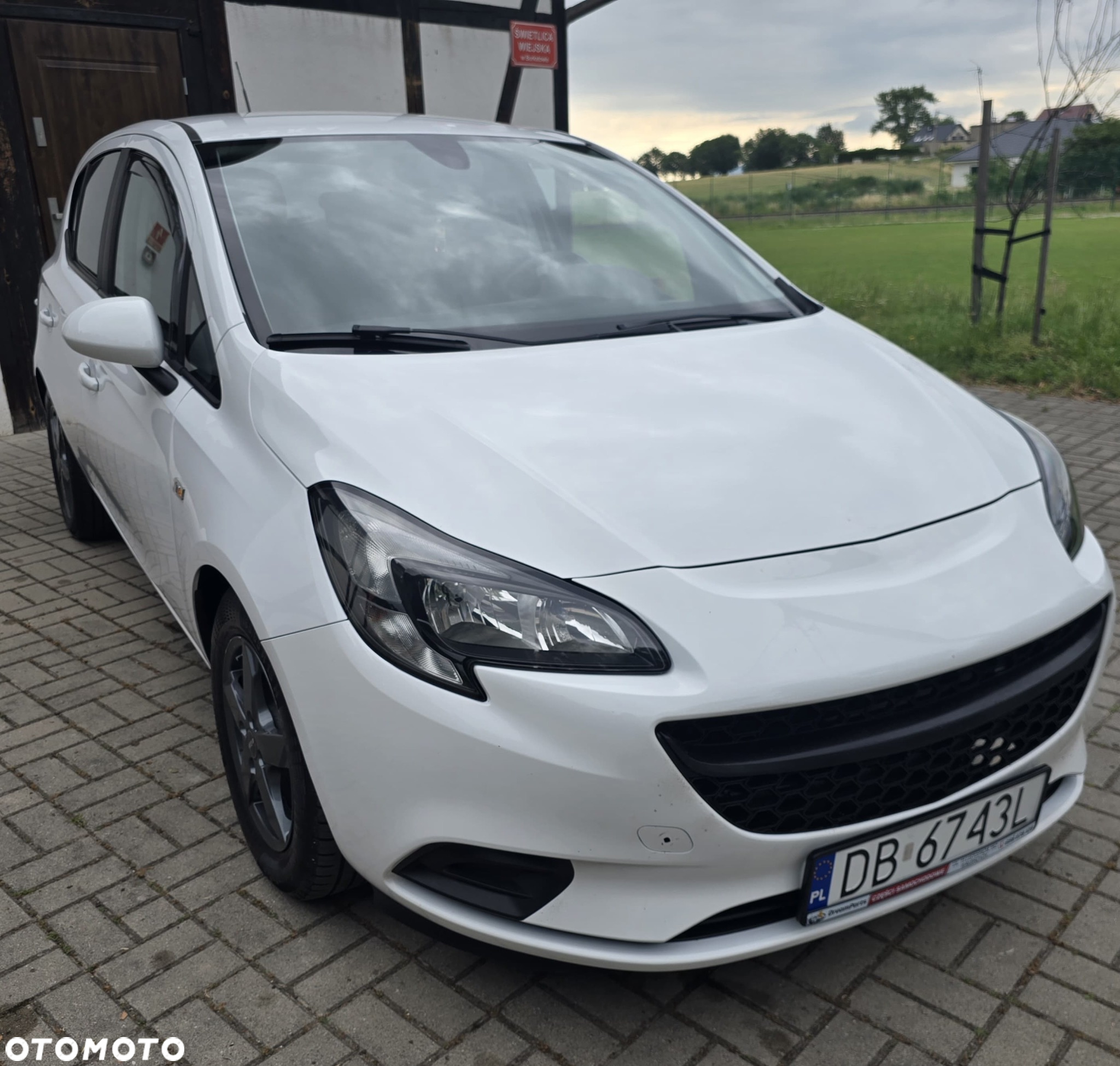 Opel Corsa 1.2 16V Enjoy - 12