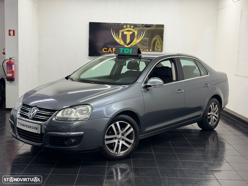 VW Jetta 1.9 TDi Sportline - 4