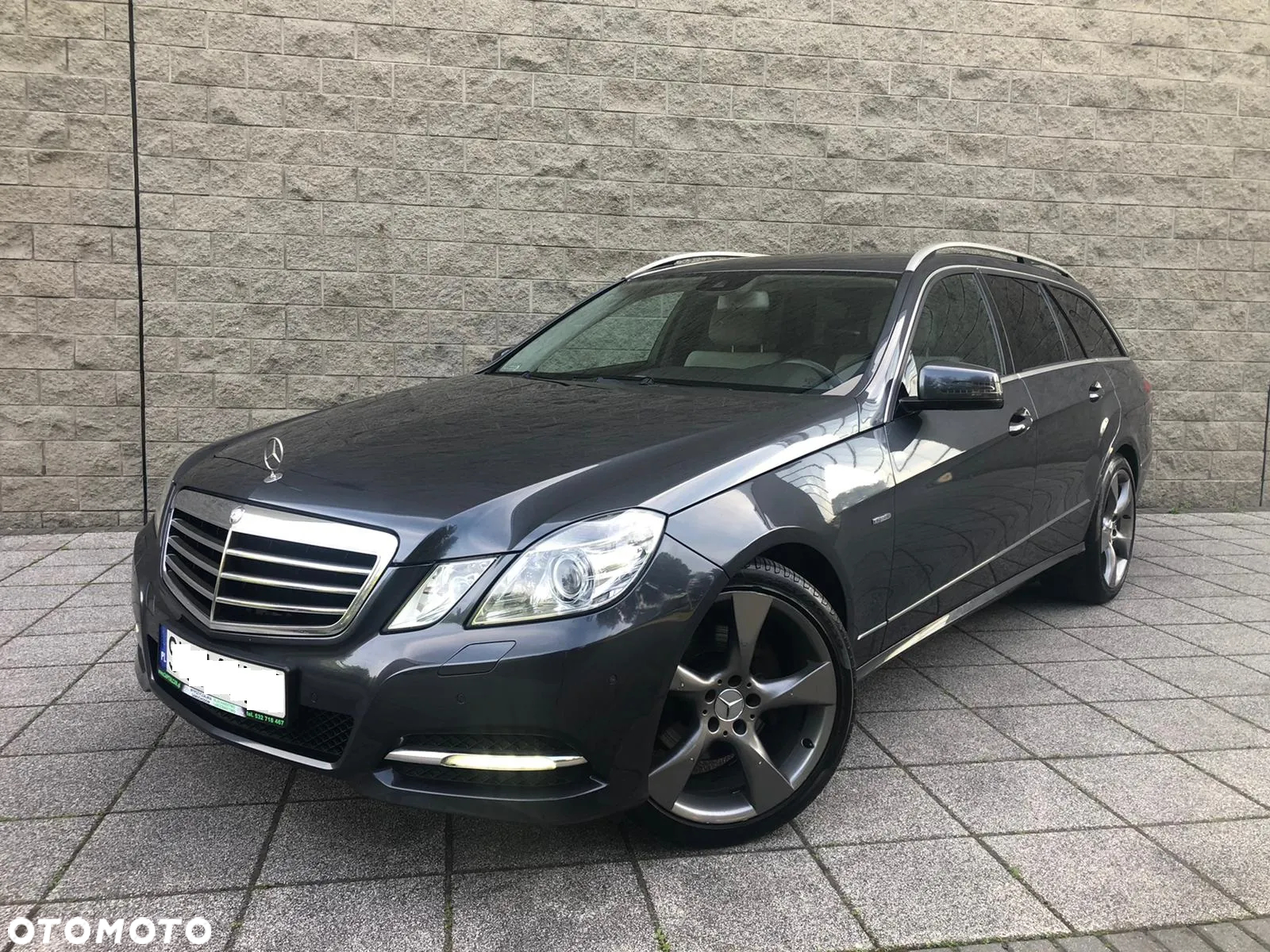 Mercedes-Benz Klasa E 250 CGI BlueEffICIENCY Avantgarde - 4