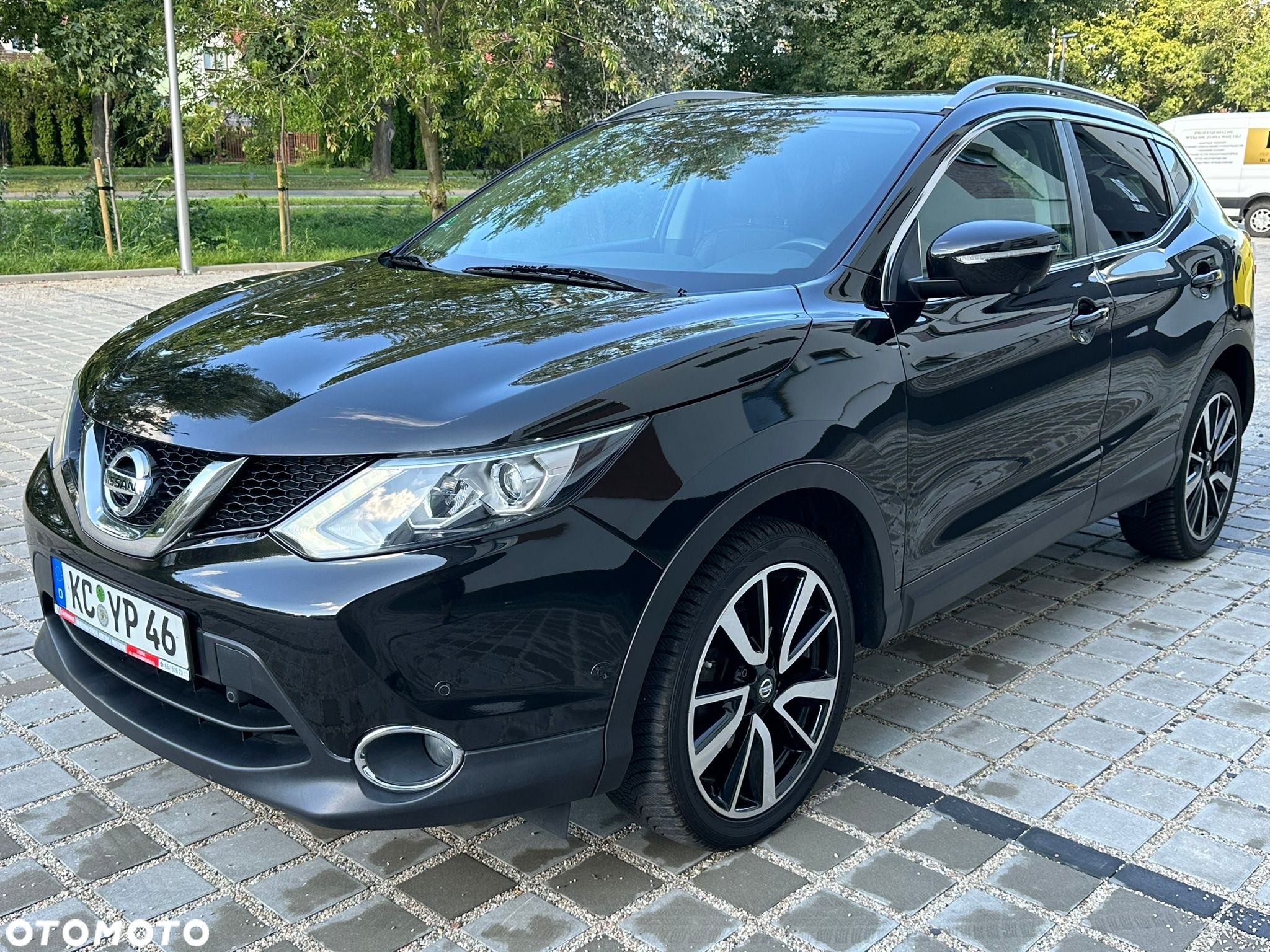 Nissan Qashqai - 2