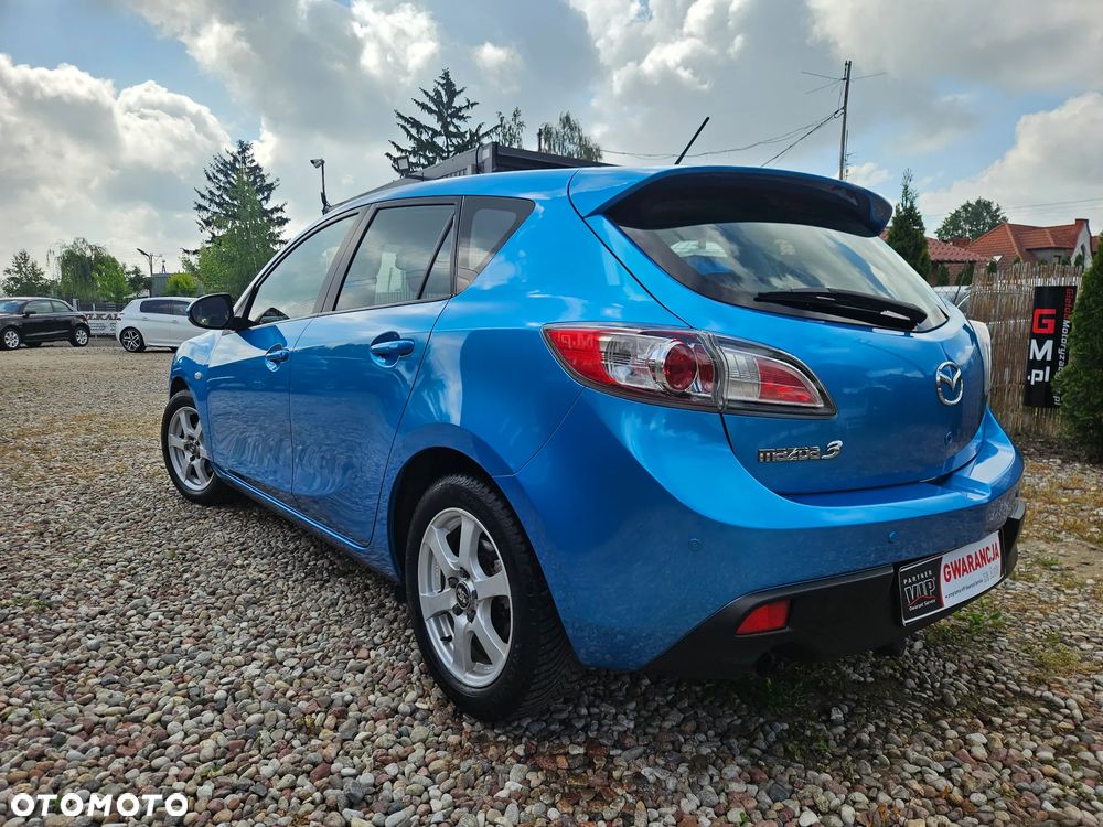 Mazda 3 1.6 Active + - 7