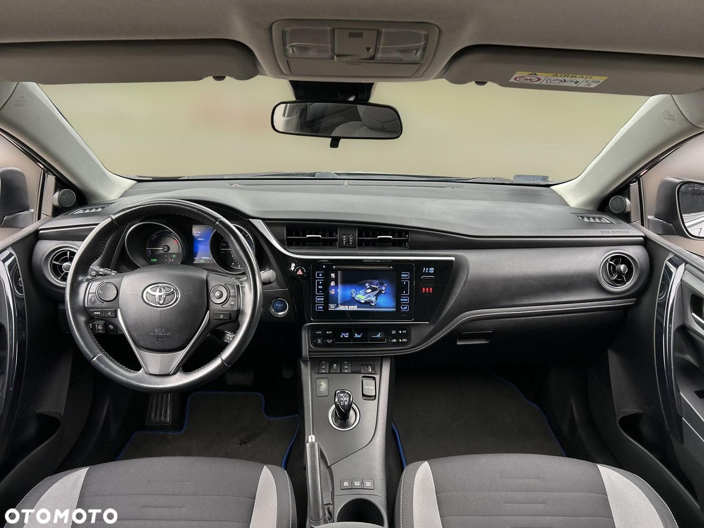 Toyota Auris - 10