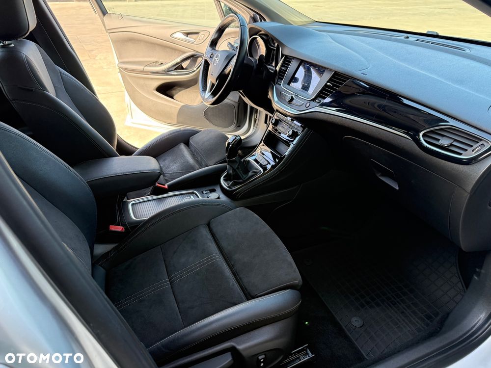 Opel Astra 1.2 T Elegance S&S - 18