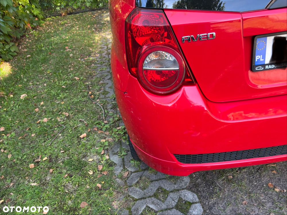 Chevrolet Aveo 1.2 16V Base - 10