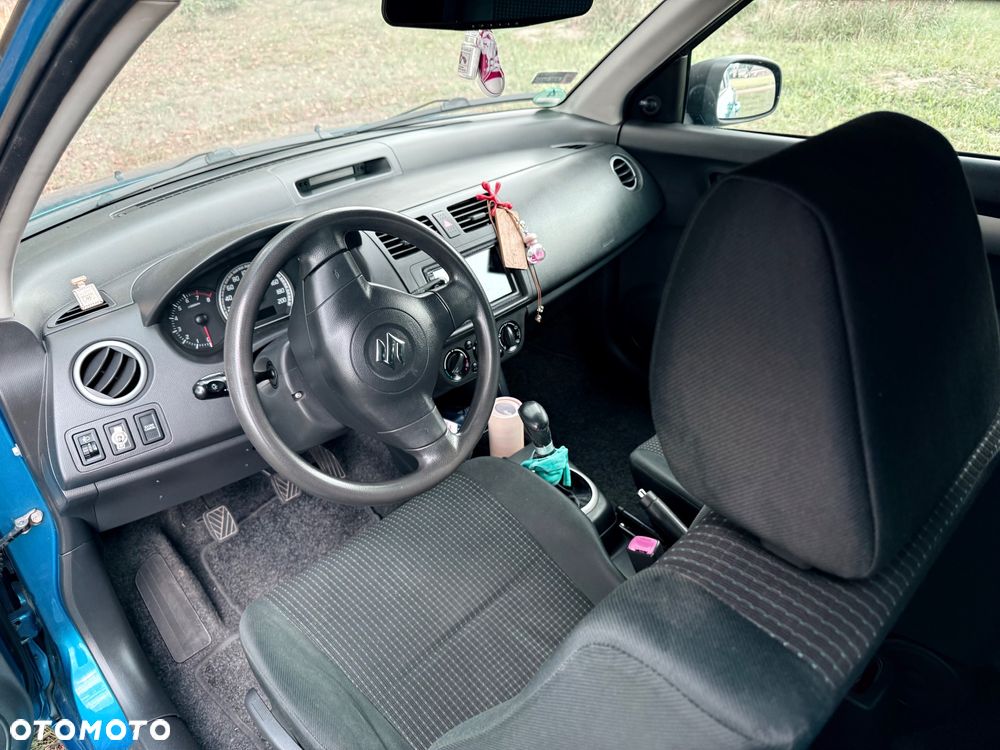 Suzuki Swift 1.3 Club - 22