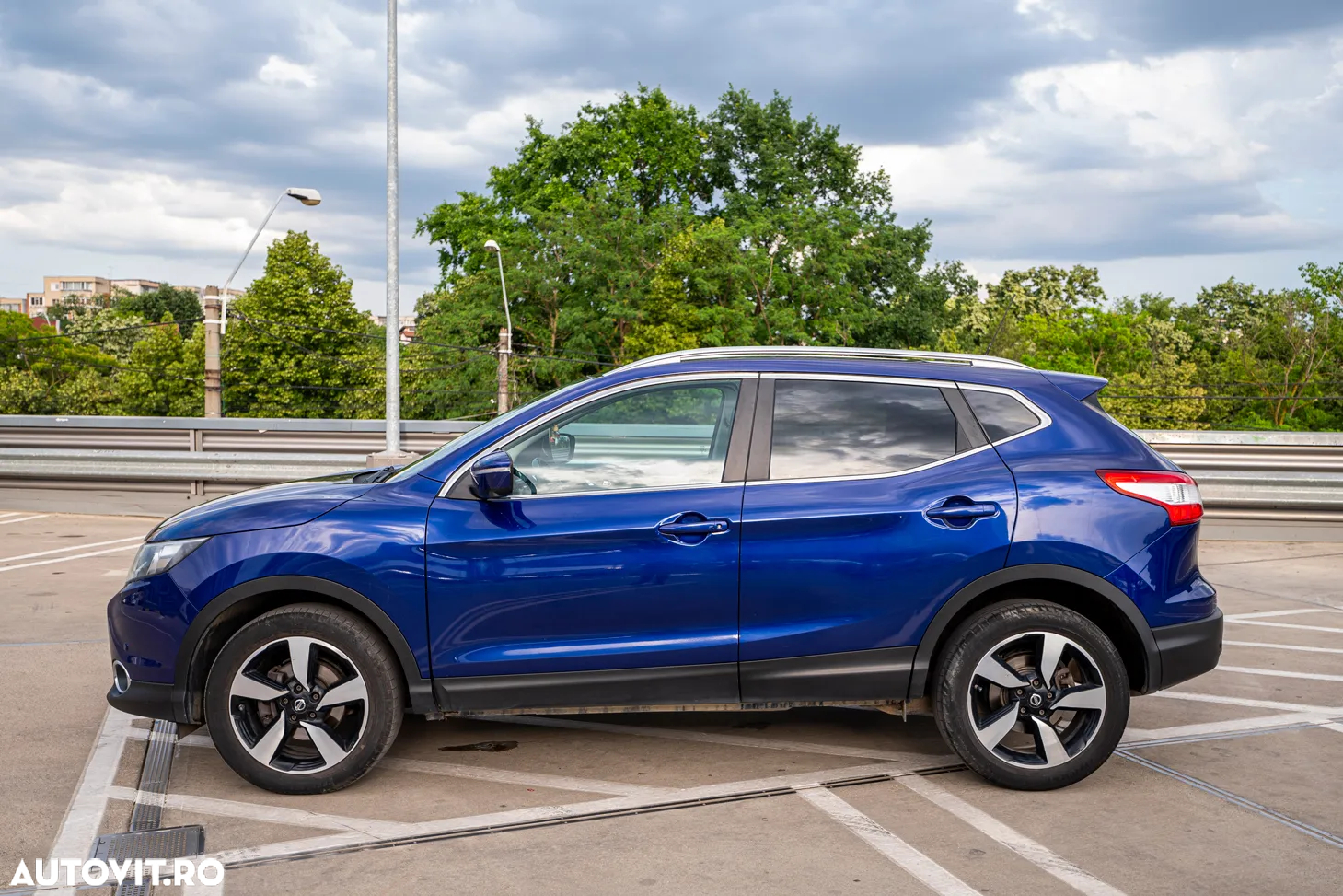 Nissan Qashqai 1.6 DCI ALL-MODE 4x4i TEKNA - 6