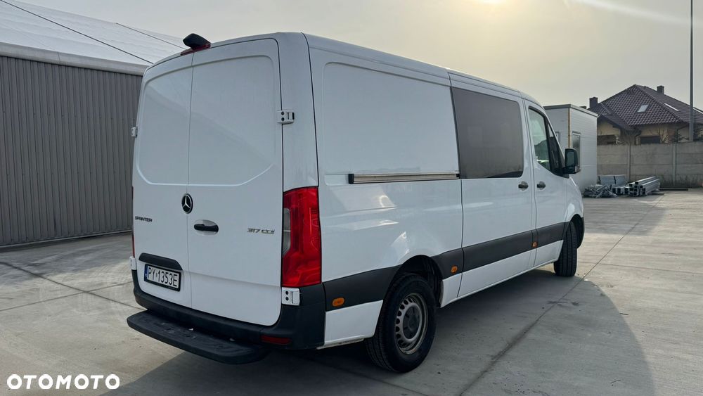 Mercedes-Benz Sprinter Standard PRO 907.233 - 3