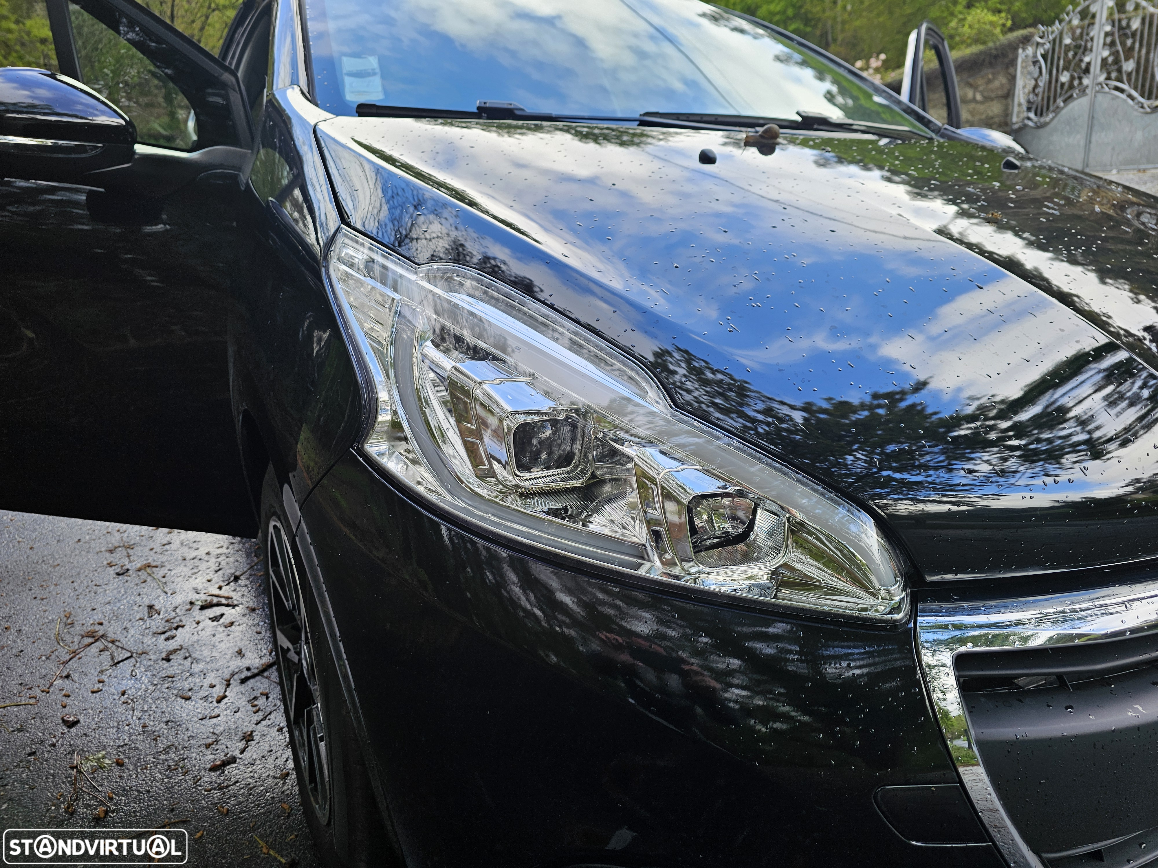 Peugeot 208 e-HDi 92 Stop&Start Allure - 10