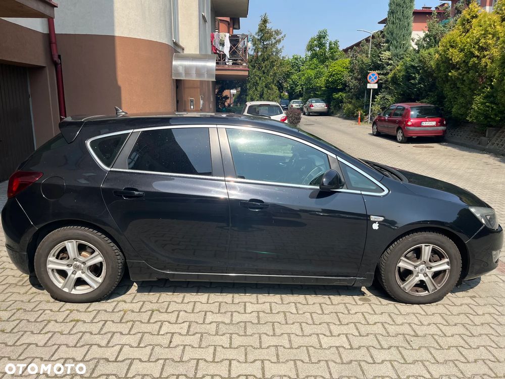 Opel Astra 1.6 Turbo Sport - 3