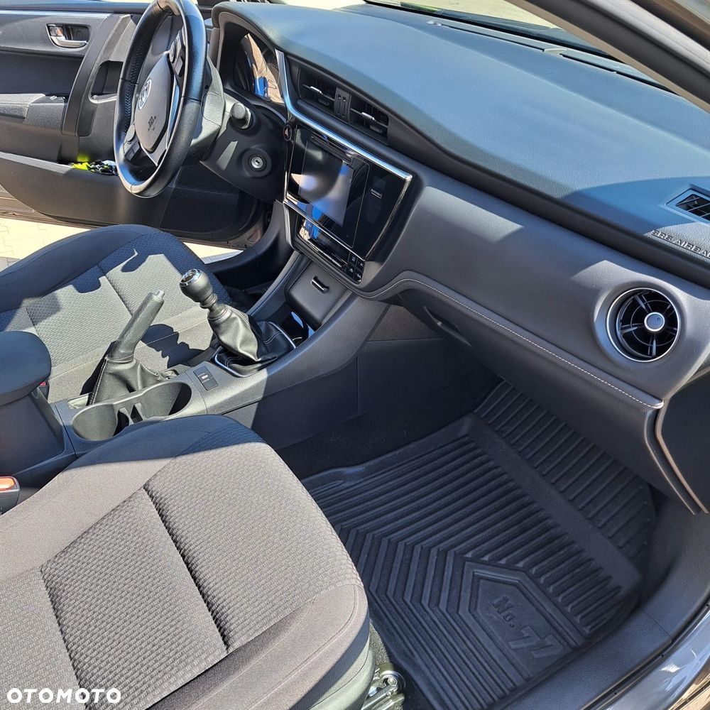 Toyota Corolla 1.6 Comfort - 3