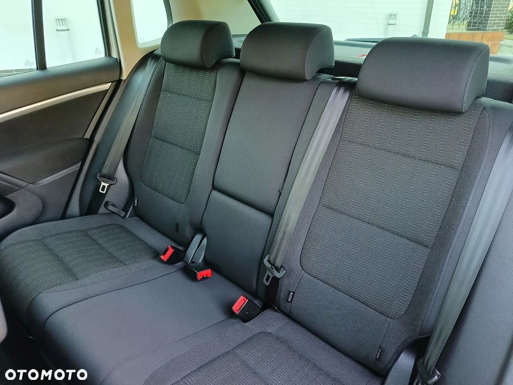 Volkswagen Tiguan 2.0 TDI SCR 4Motion (BlueMotion Tech) Comfortline - 26