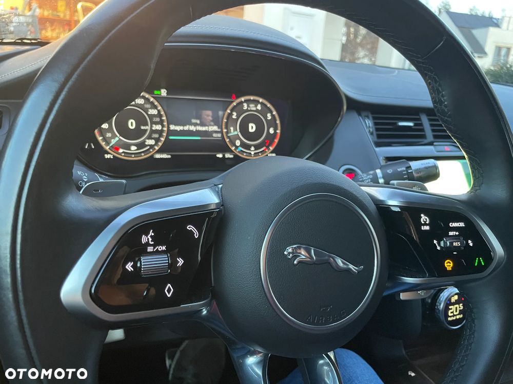 Jaguar E-Pace 2.0 P300 mHEV AWD 300 Sport - 27