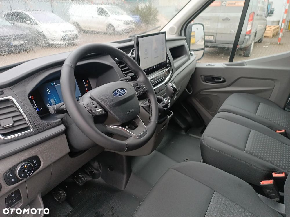 Ford Transit - 9