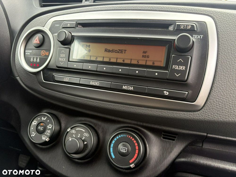 Toyota Yaris - 16
