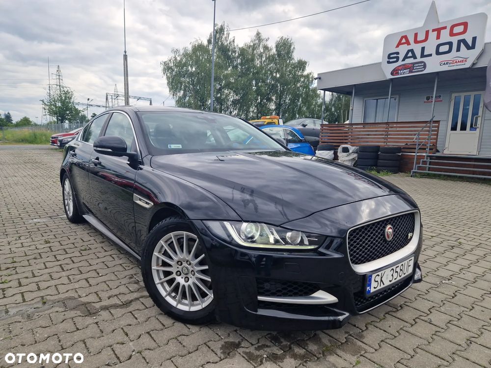 Jaguar XE - 4
