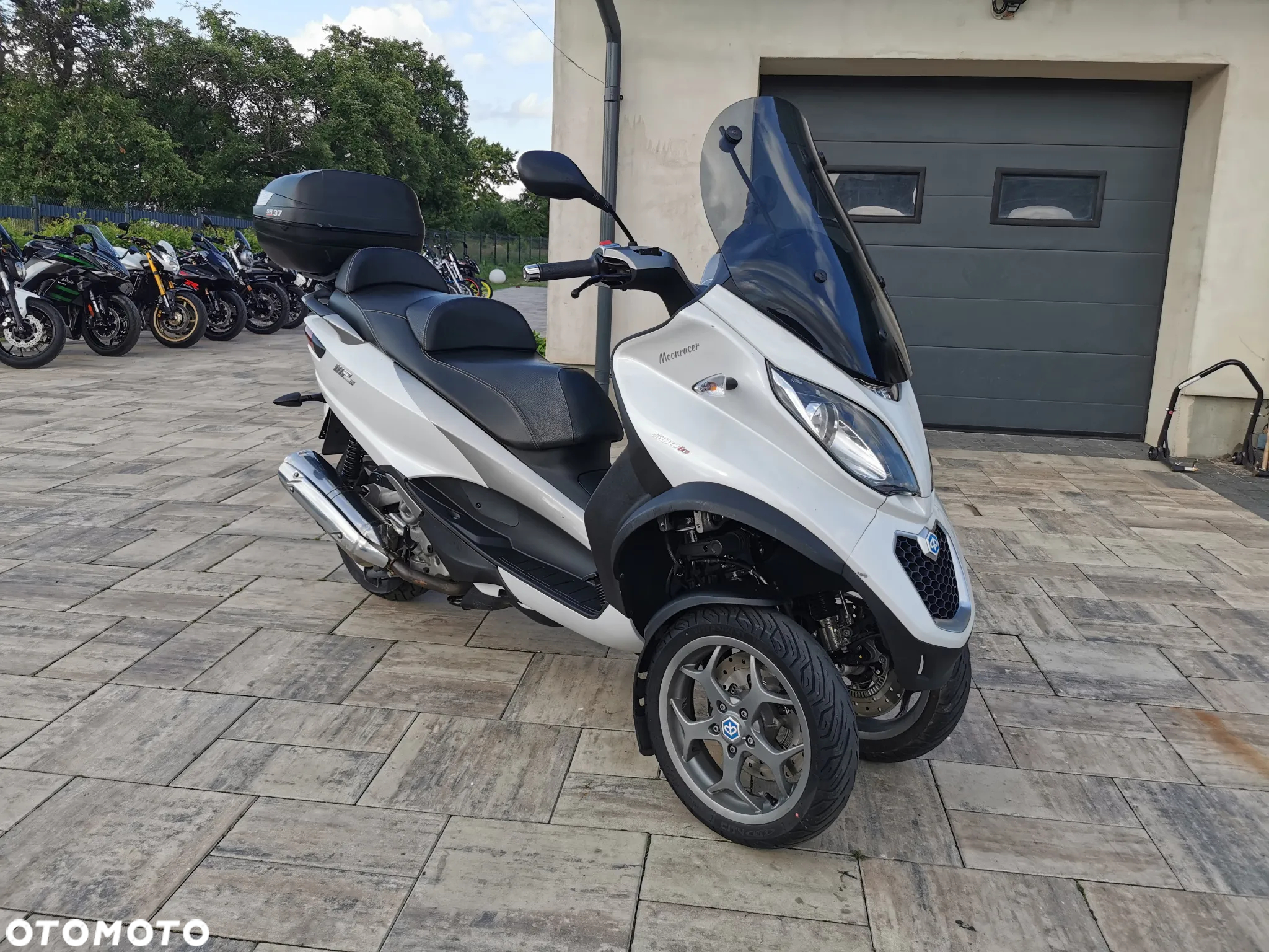 Piaggio MP-3 - 23