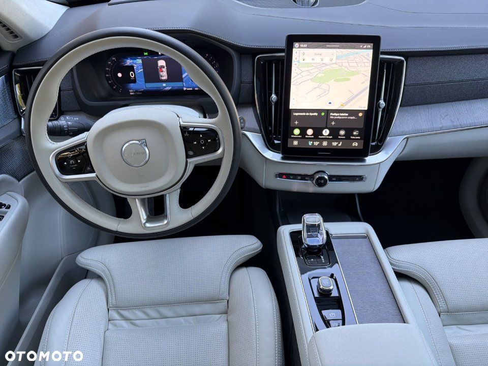 Volvo XC 90 - 25