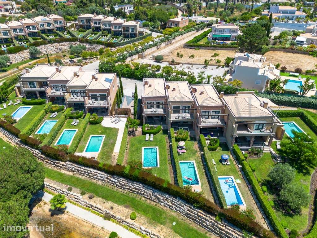 Magnífica Moradia T2 de Luxo com Piscina Privativa para venda no Pr... - Grande imagem: 2/29