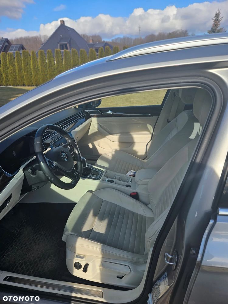 Volkswagen Passat 2.0 TDI BMT 4Mot Highline DSG - 2