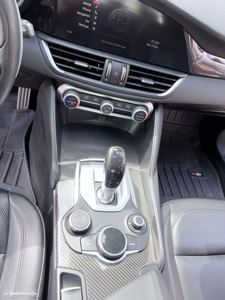 Alfa Romeo Giulia 2.2 D Super AT8 - 15