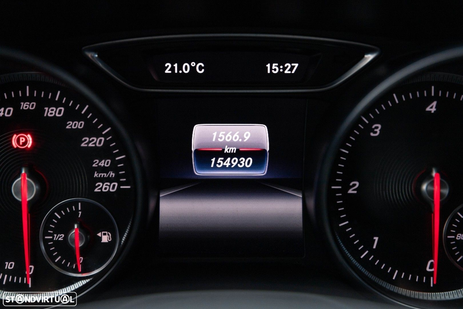 Mercedes-Benz CLA 180 d Shooting Brake Urban - 40