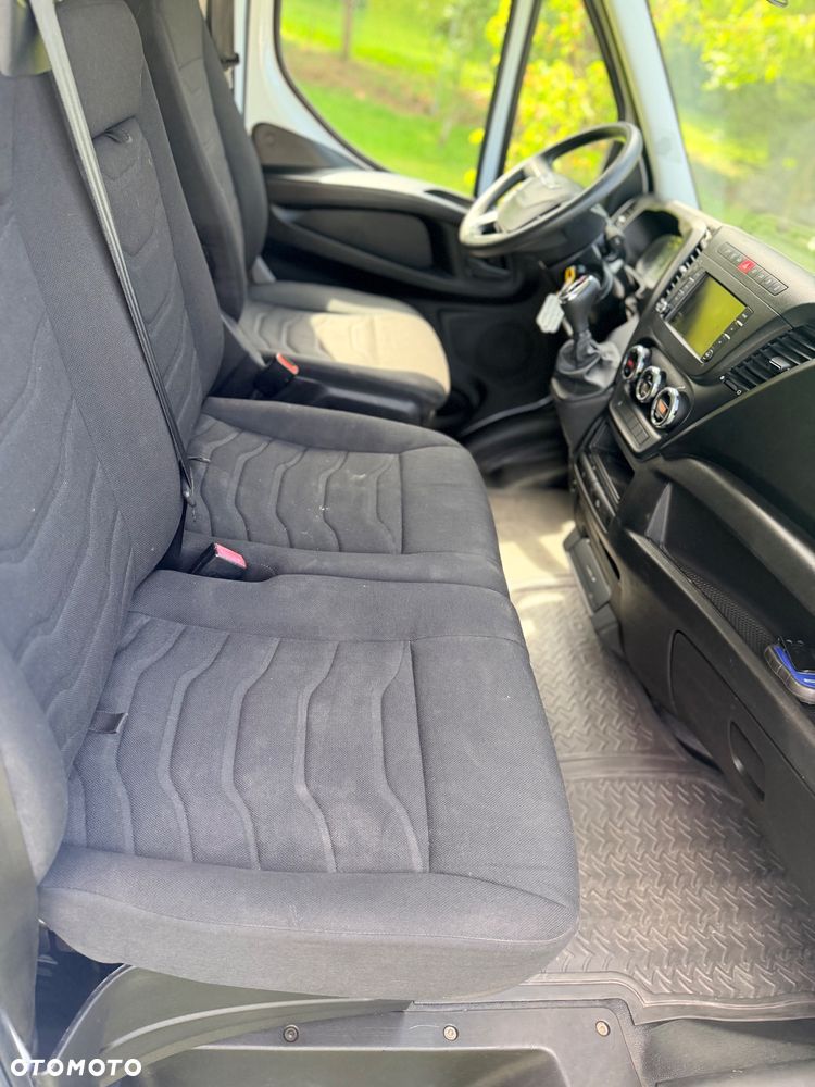 Iveco 35S17 - 16